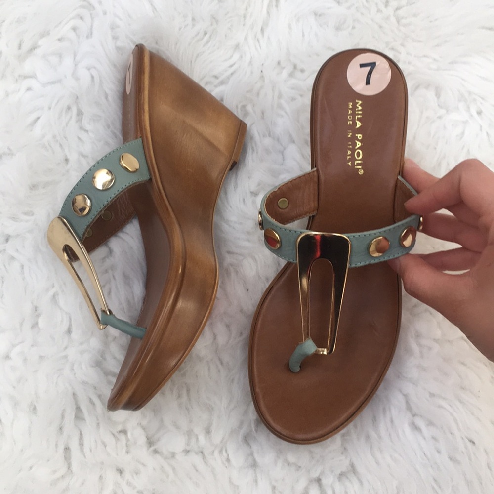 Gorgeous NWT MILA PAOLI WEDGE